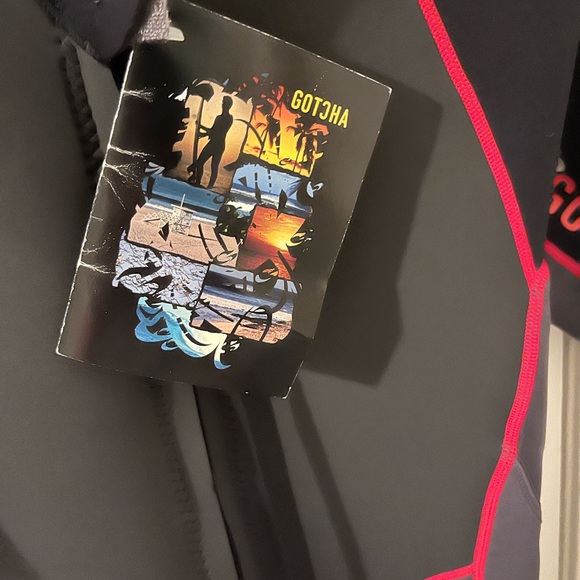 Gotcha wetsuit men’s size small. - Picture 6 of 7